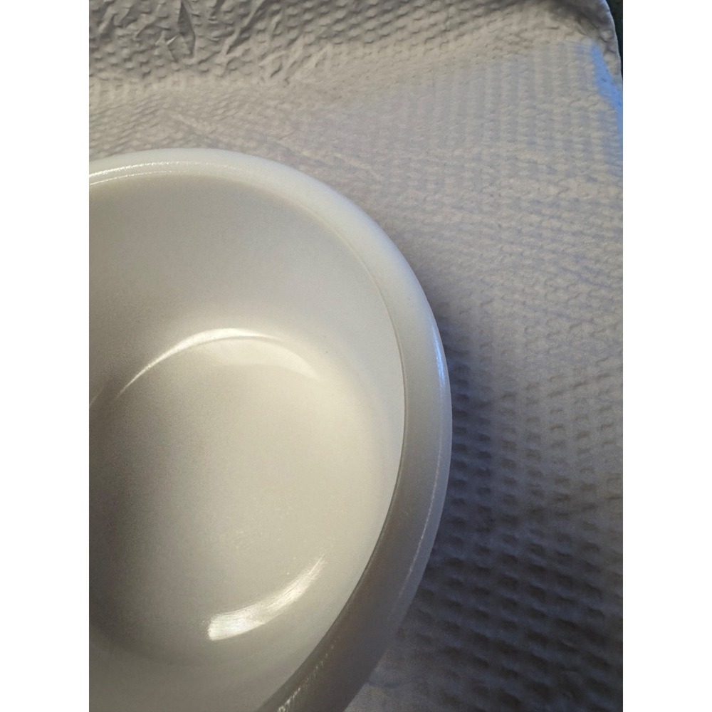Vintage White Glass Mixing Bowls Crock 6" & 9" Diameter Set of 2 - Picture 14 of 16
